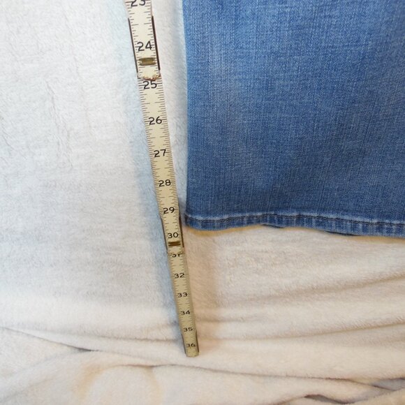 Wrangler Jeans Womens 10M Blue Denim Straight Pocket Flaps Normcore Country - Picture 9 of 11